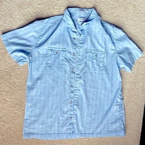 Christmas is around the corner!! Come buy some tees 👕👕